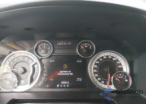 2015 Ram 1500 Laramie из США, поврежденный, VIN 1C6RR7NM7FS609575